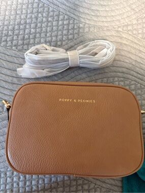 Poppy & Peonies 24/7 Crossbody Bag